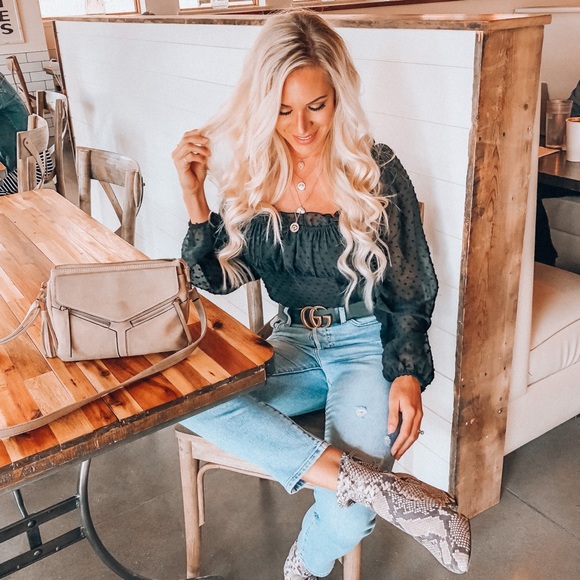 Pointed toe Snake skin bootie - Picture 4 of 4